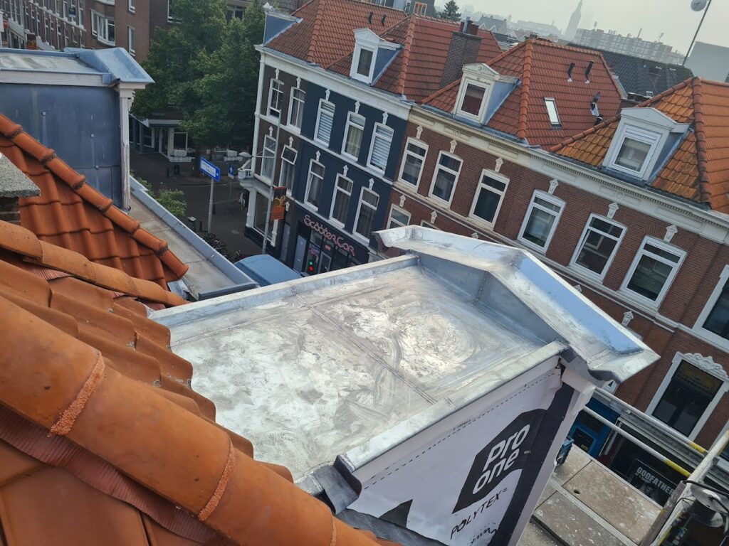Dakdekker voor Dakwerken Den Haag | GRT Dakwerken Zoetermeer