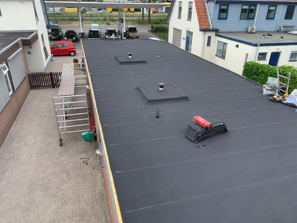 Van den Berg Dak en Zink - Dakdekker Utrecht en omgeving Houten